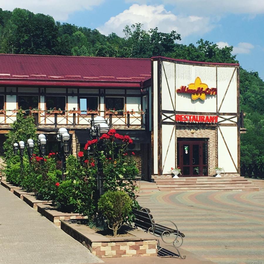Mishyn-City Hotel Dobrovlyany Ngoại thất bức ảnh