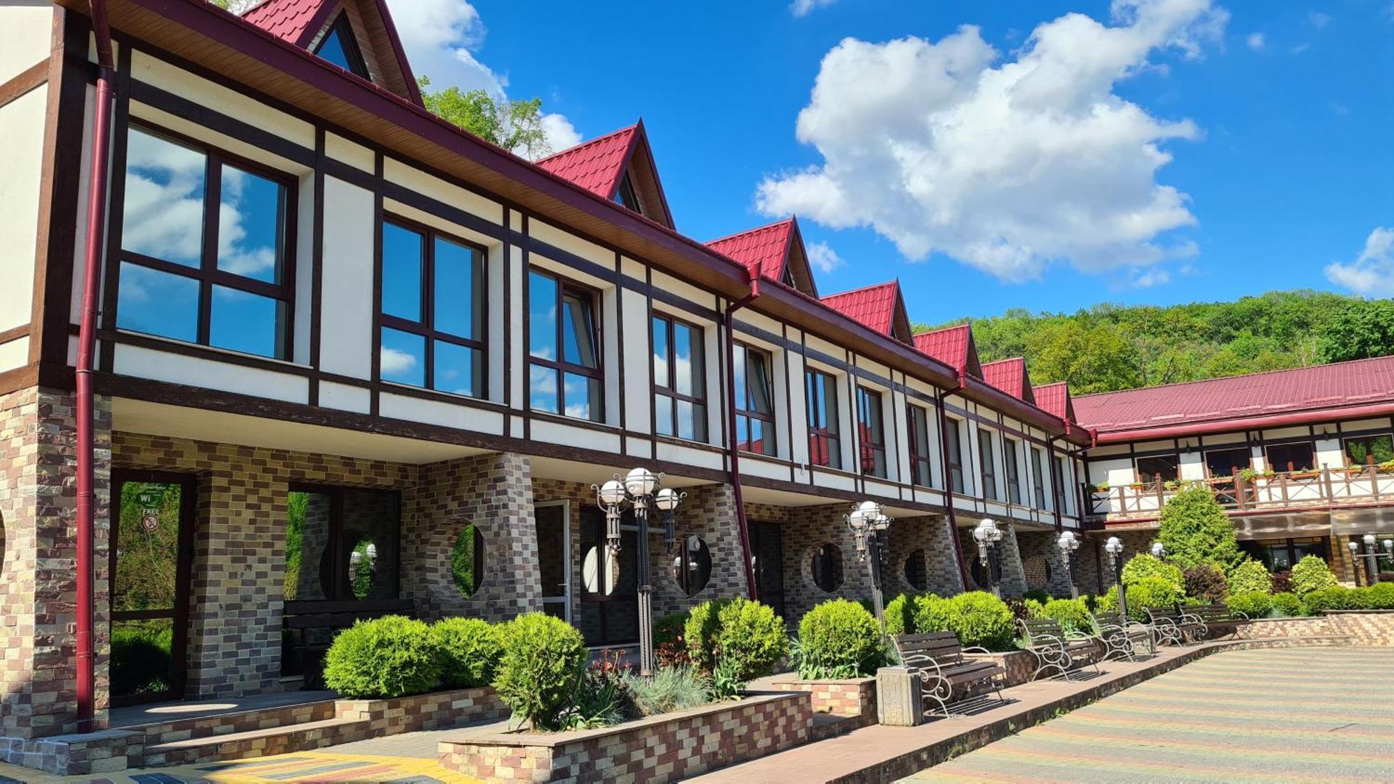Mishyn-City Hotel Dobrovlyany Ngoại thất bức ảnh