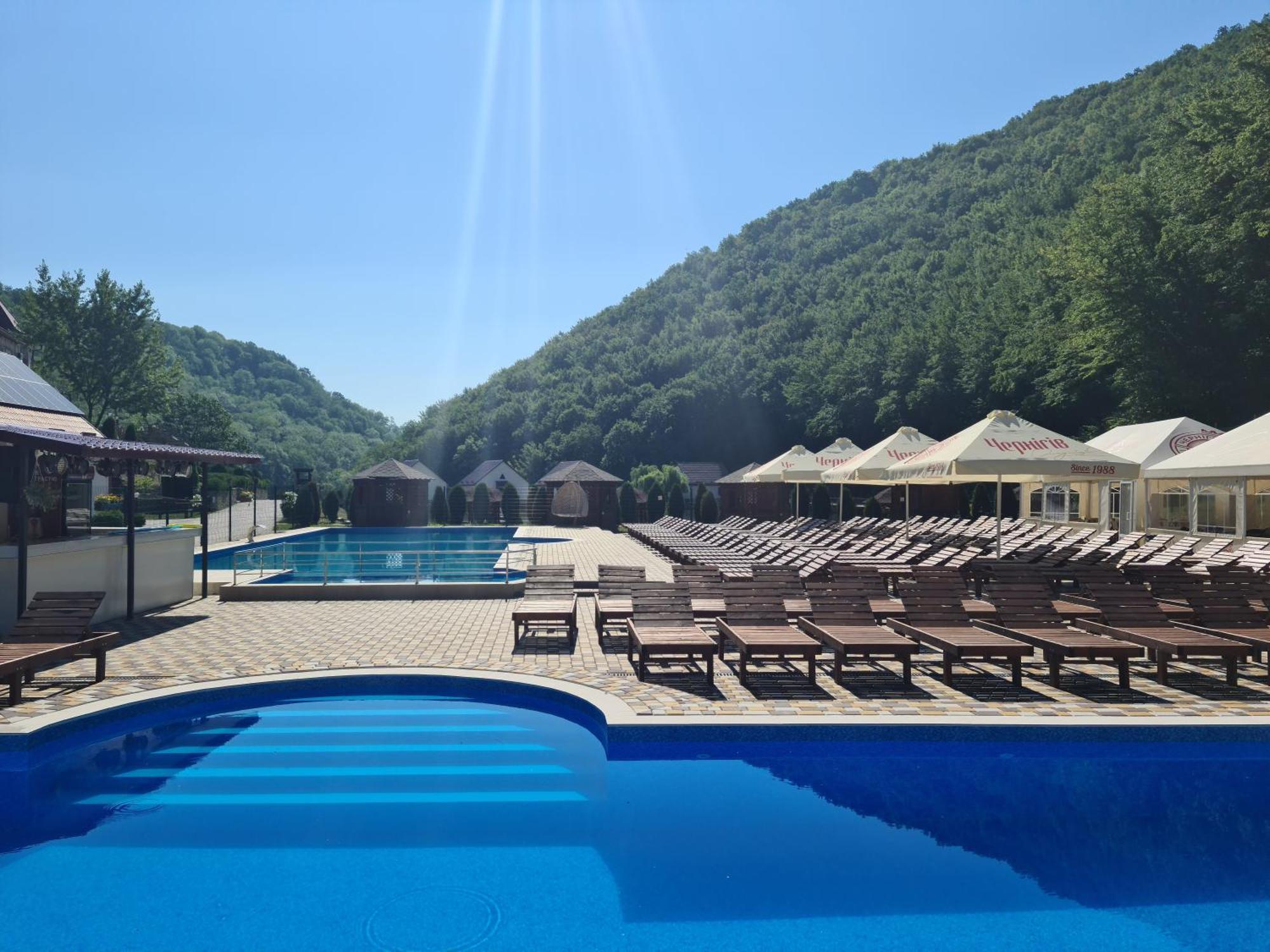 Mishyn-City Hotel Dobrovlyany Ngoại thất bức ảnh