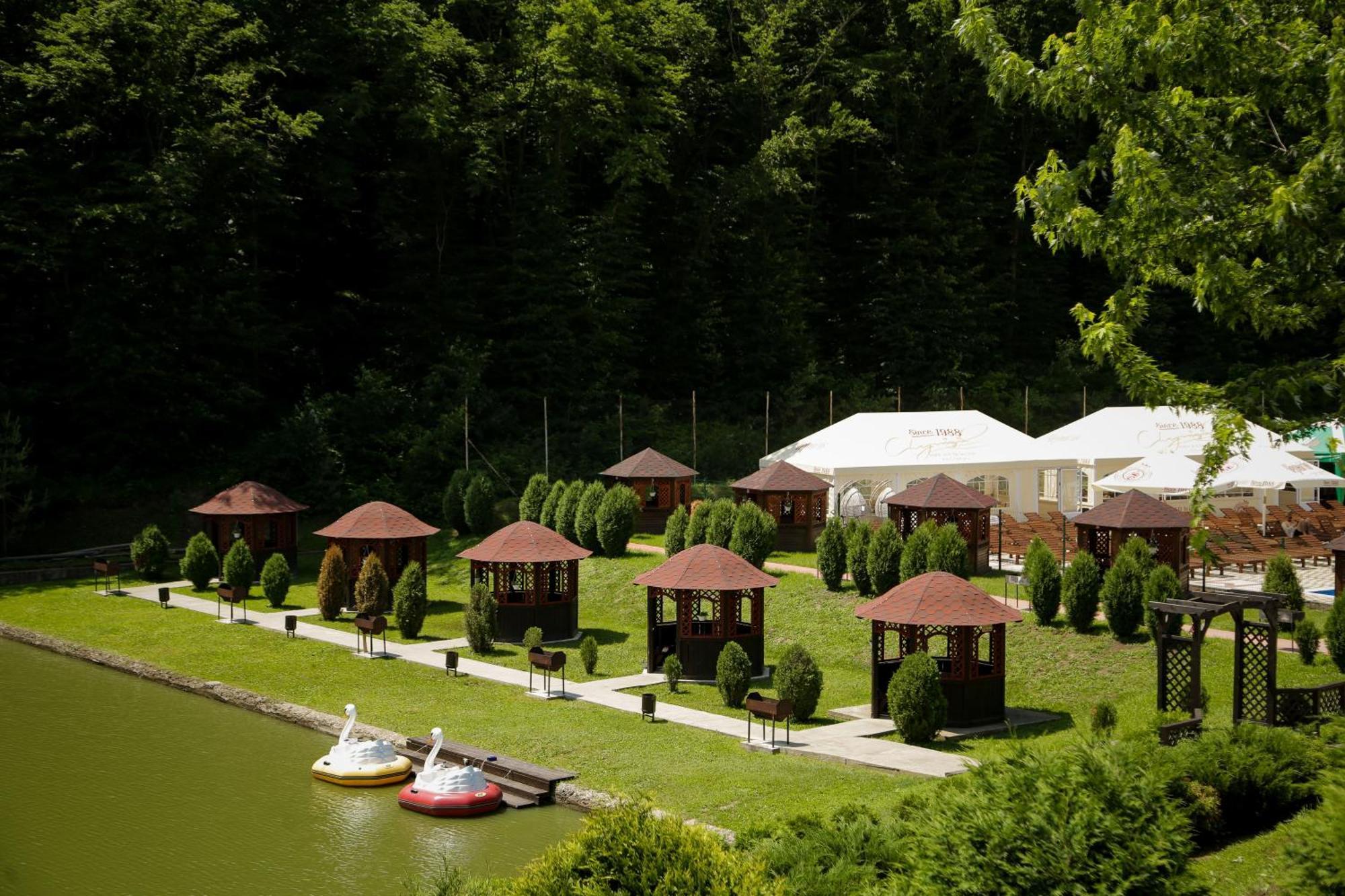 Mishyn-City Hotel Dobrovlyany Ngoại thất bức ảnh
