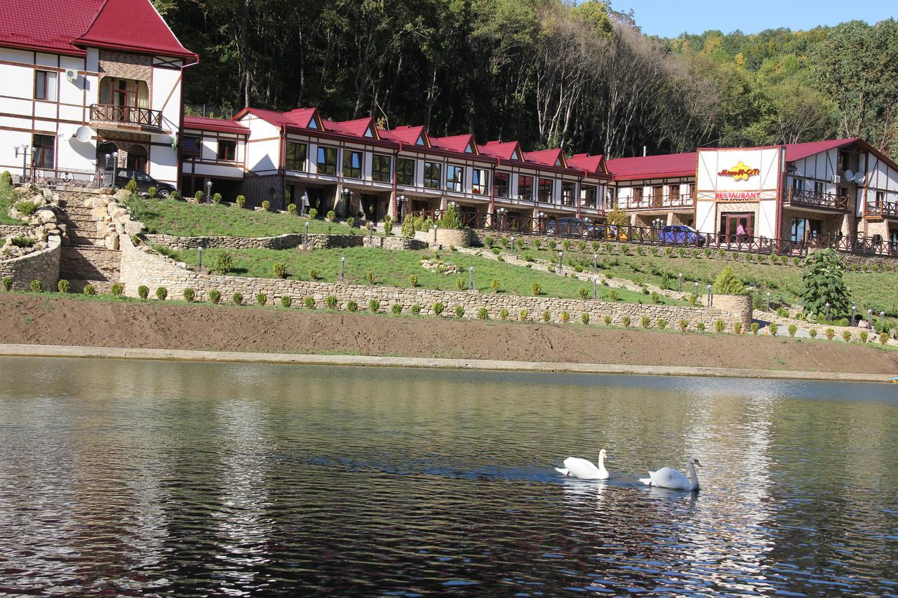 Mishyn-City Hotel Dobrovlyany Ngoại thất bức ảnh